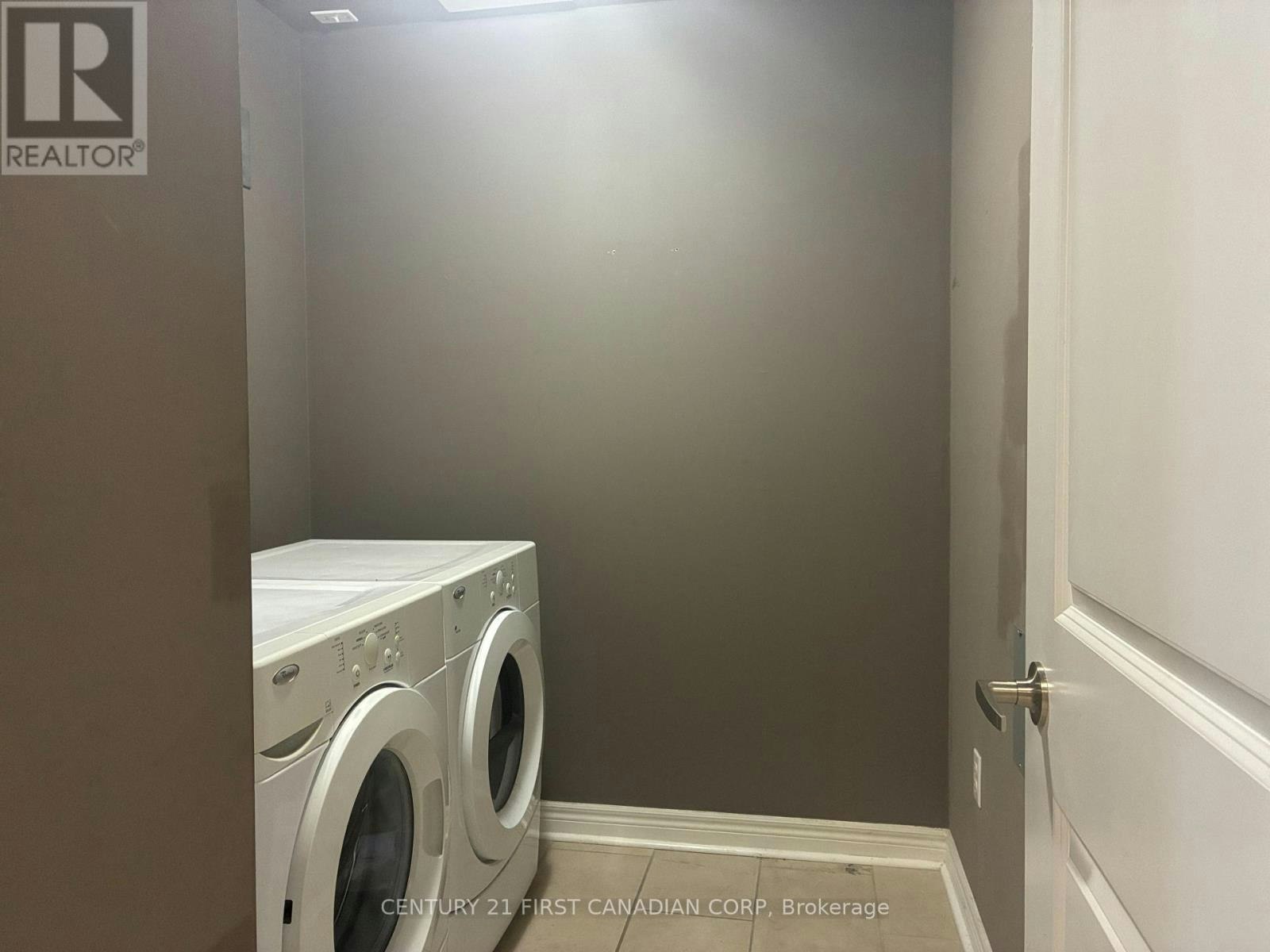 1506-330 Ridout Street N, London, ON, N6A 0A7 3