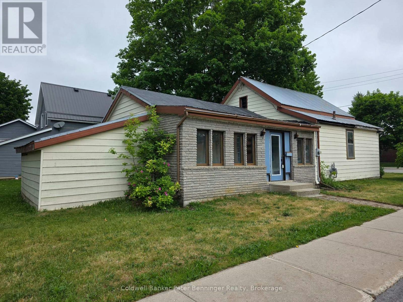 21 Peter Street, Brockton, ON, N0G 2V0