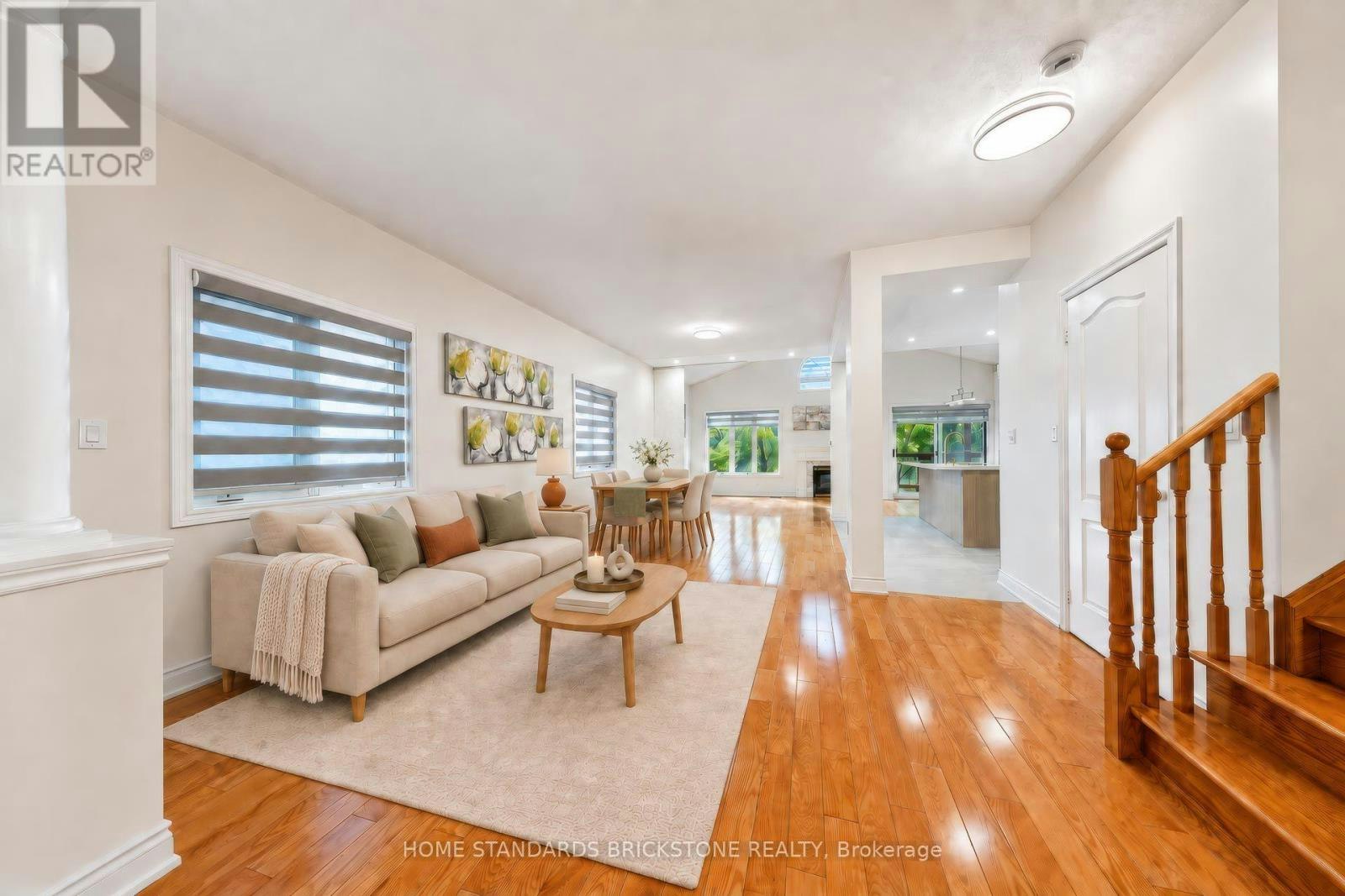 46 Monastery Lane, Toronto, ON, M1L 4V6 3