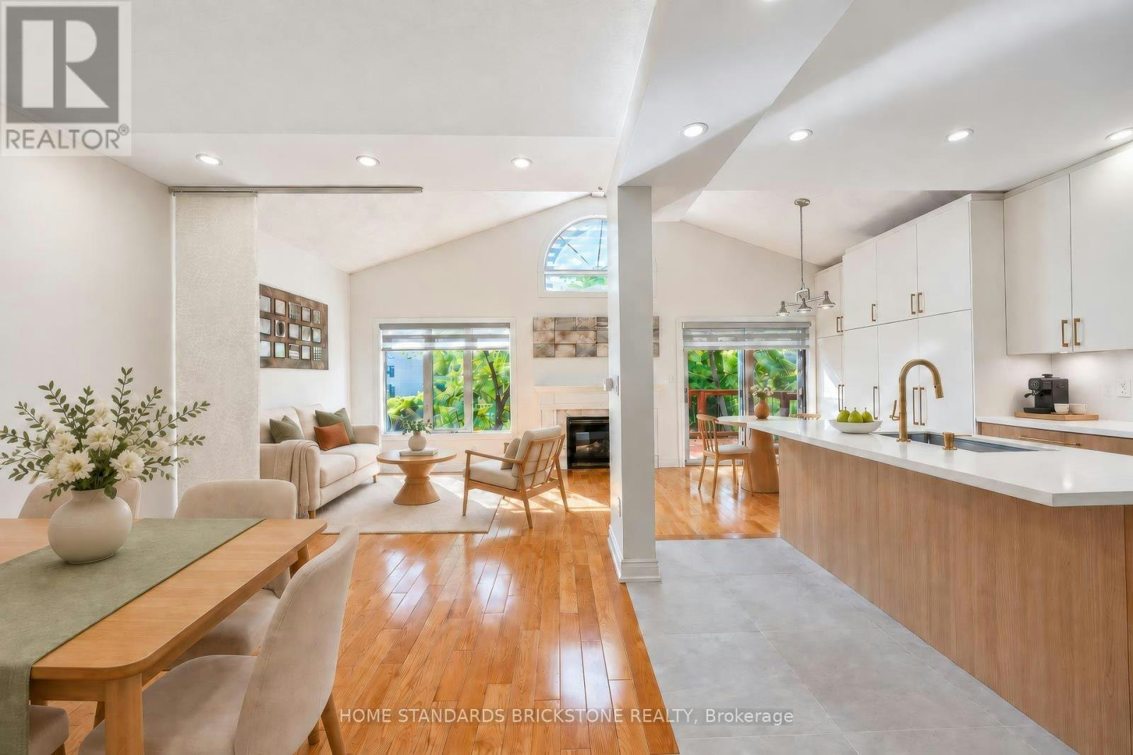 46 Monastery Lane, Toronto, ON, M1L 4V6 - 8