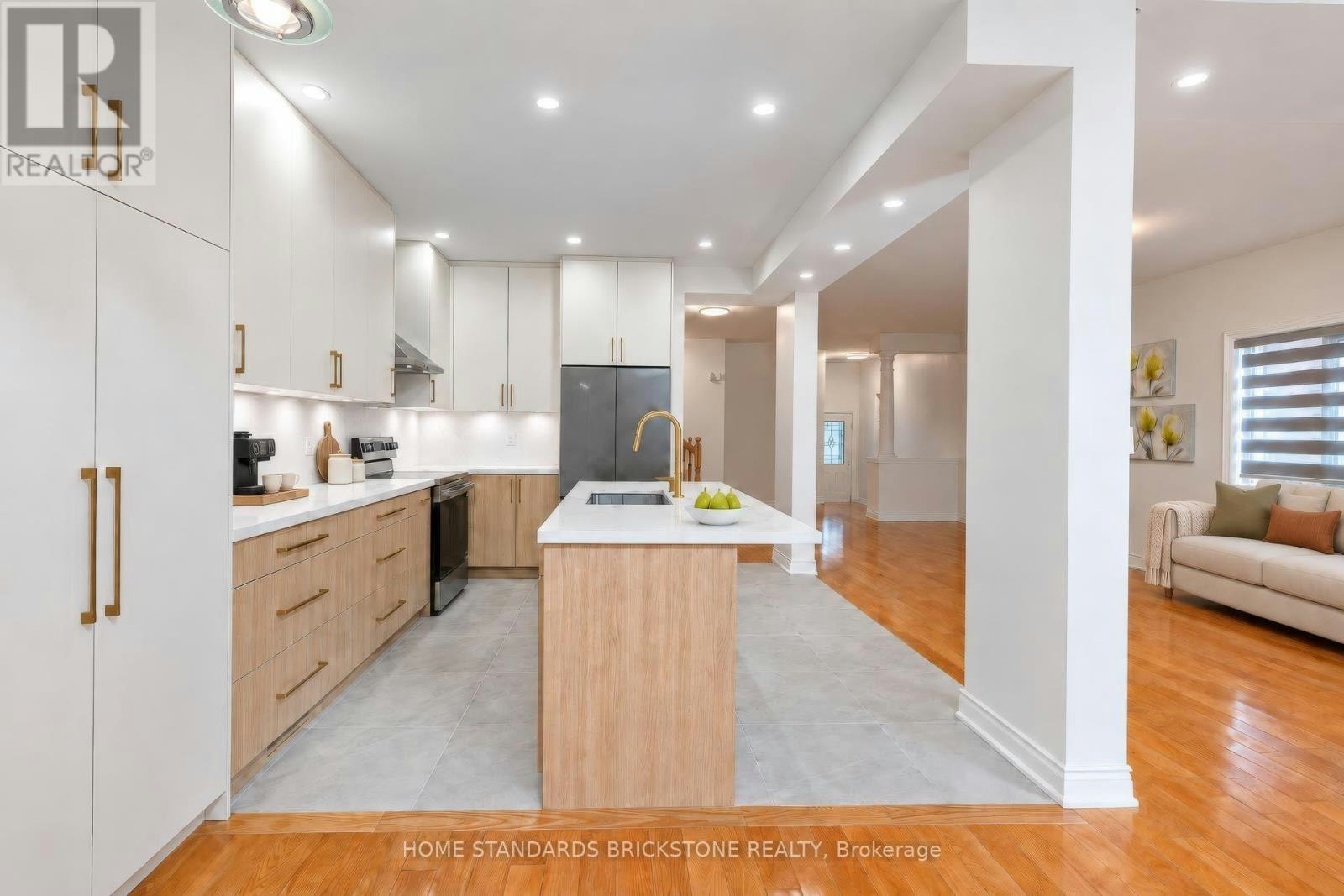 46 Monastery Lane, Toronto, ON, M1L 4V6 - 12
