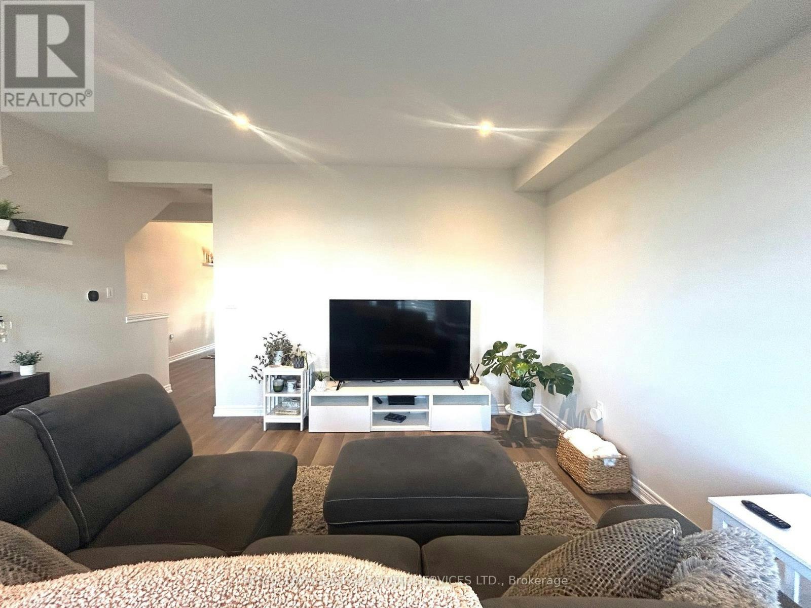 17-288 Glover Road, Hamilton, ON, L8E 5H6 - 8