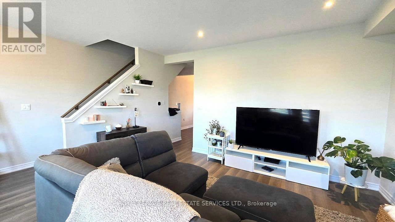 17-288 Glover Road, Hamilton, ON, L8E 5H6 - 5