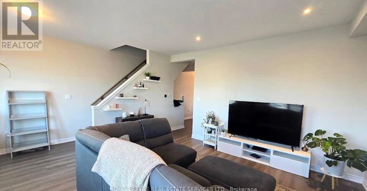 17-288 Glover Road, Hamilton, ON, L8E 5H6 - 4