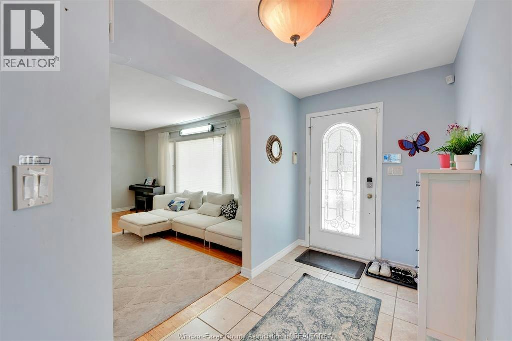 4340 Mount Royal Drive, Windsor, ON, N9G 2C4 - 16
