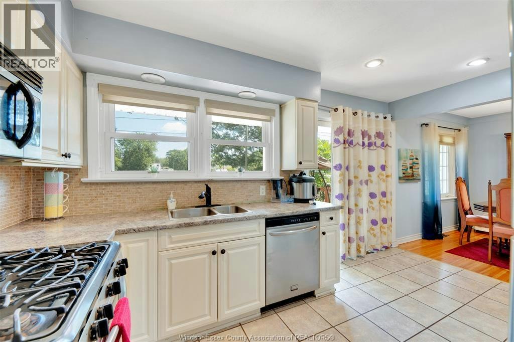 4340 Mount Royal Drive, Windsor, ON, N9G 2C4 - 22