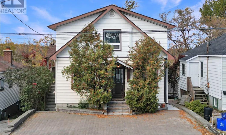 426 Elm Street