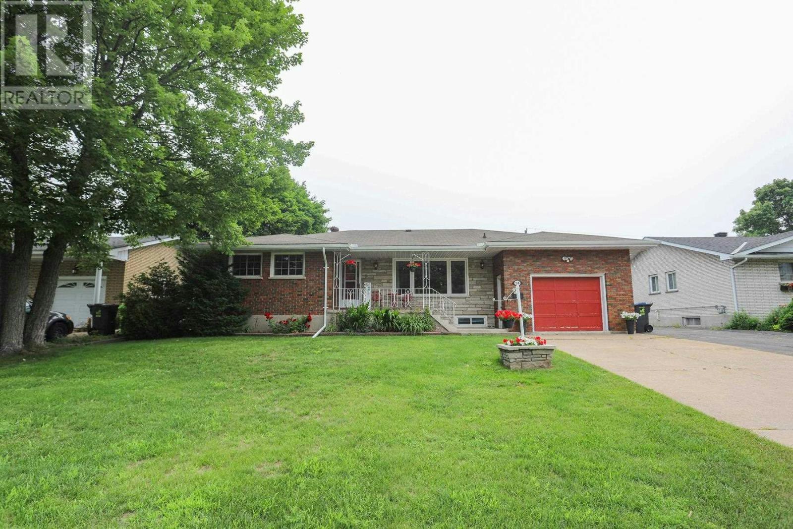 24 Granite Street, Sault Ste. Marie, ON, P6B 4T1