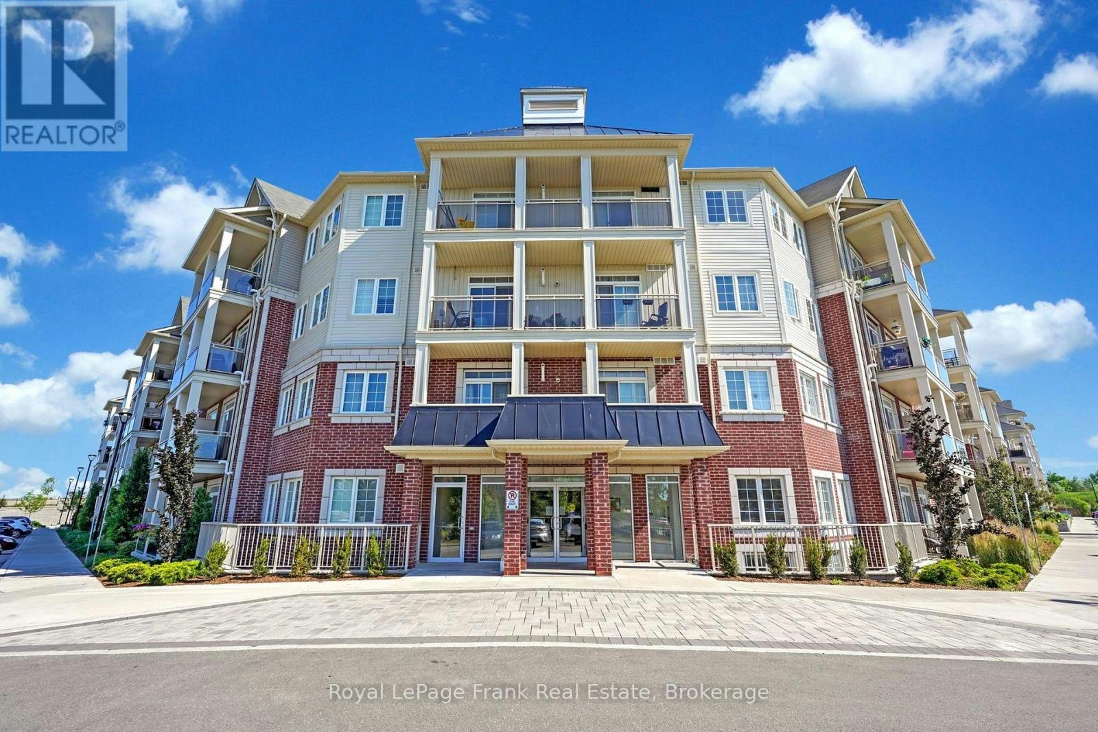 405-84 Aspen Springs Drive, Clarington, ON, L1C 0V3