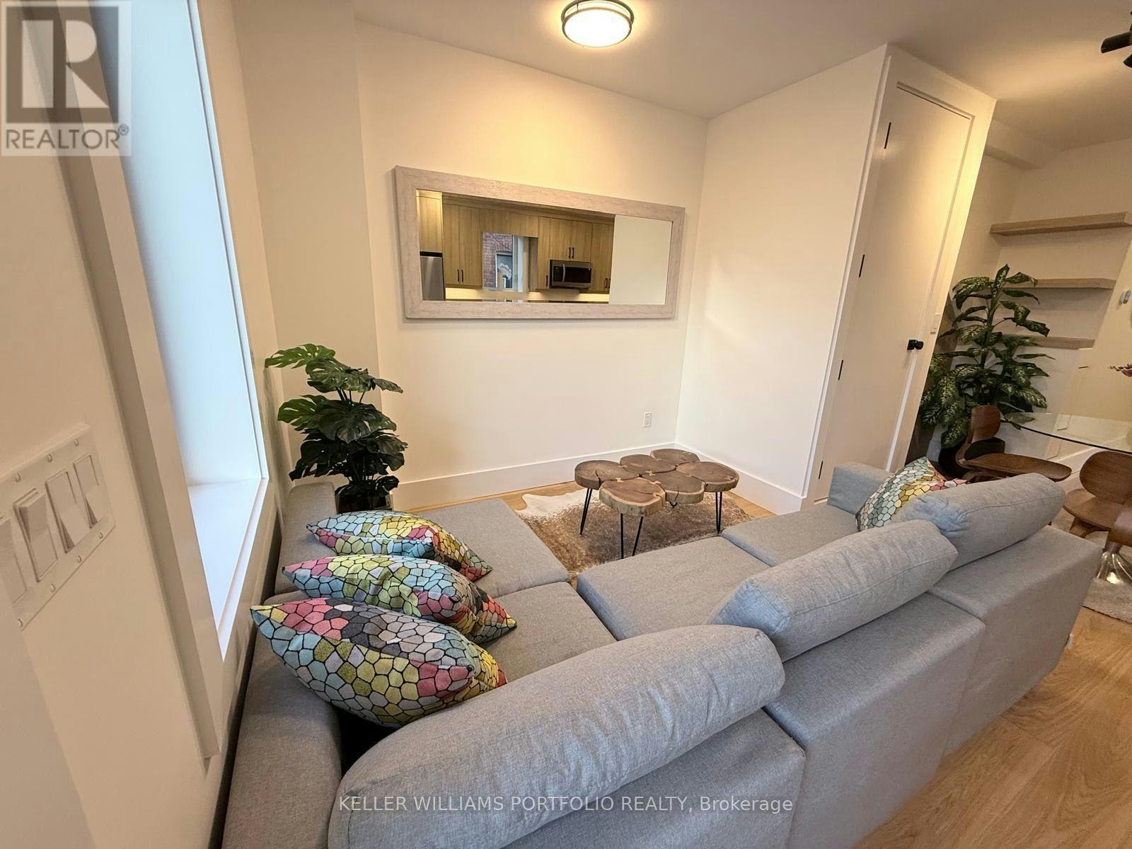 MAIN FL-173 Beatrice Street, Toronto, ON, M6G 3E9 - 3