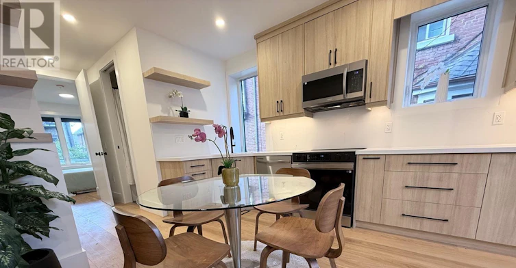 MAIN FL-173 Beatrice Street, Toronto, ON, M6G 3E9
