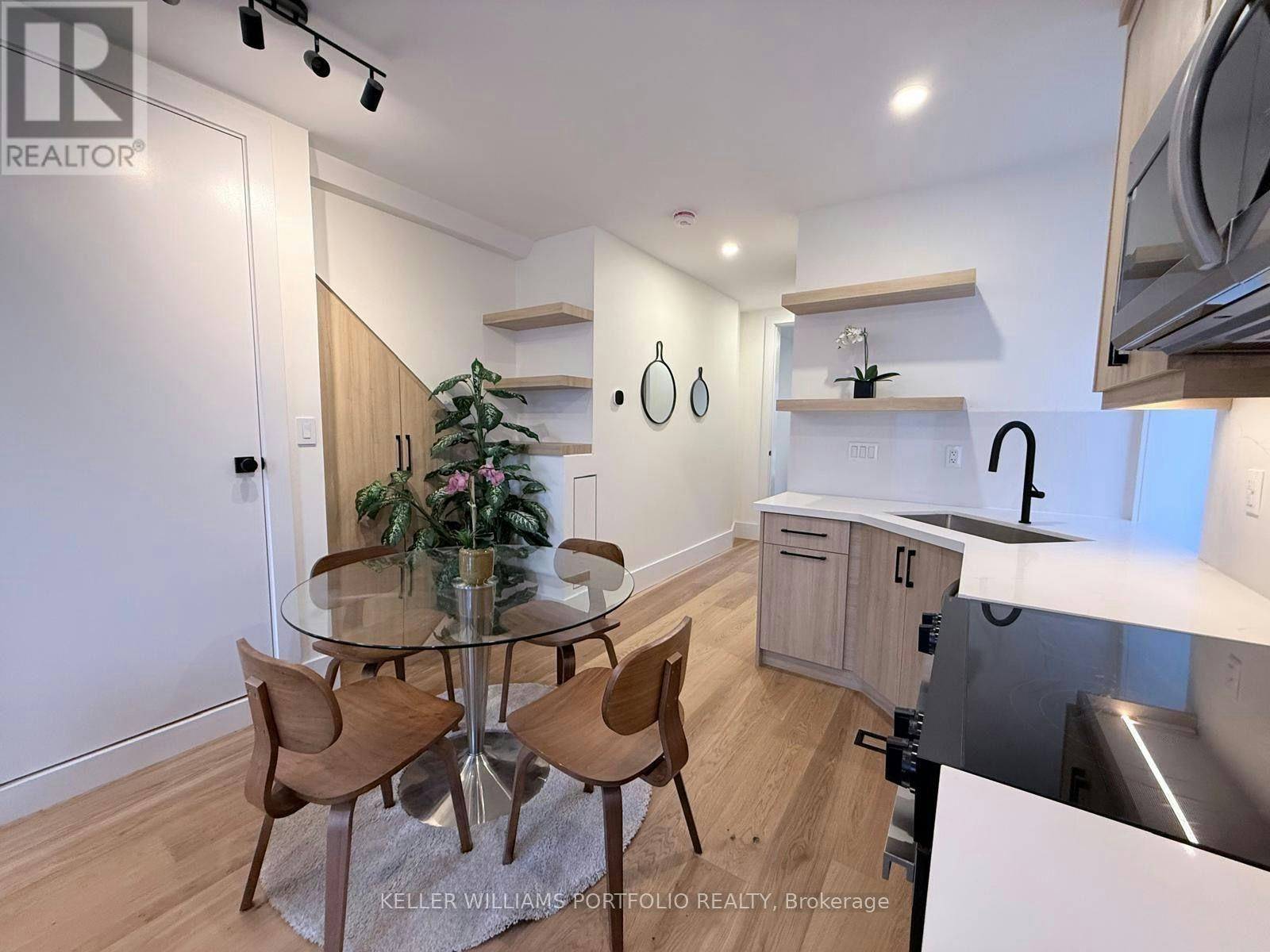 MAIN FL-173 Beatrice Street, Toronto, ON, M6G 3E9 - 5