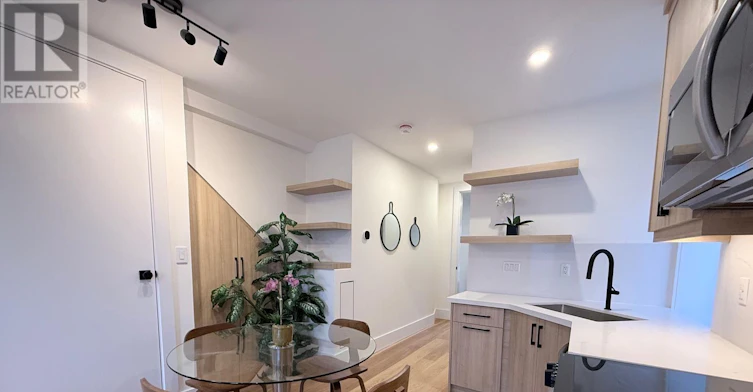 MAIN FL-173 Beatrice Street, Toronto, ON, M6G 3E9 - 5