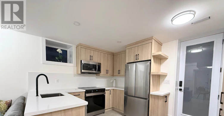 LOWER-173 Beatrice Street, Toronto, ON, M6G 3E9 - 3