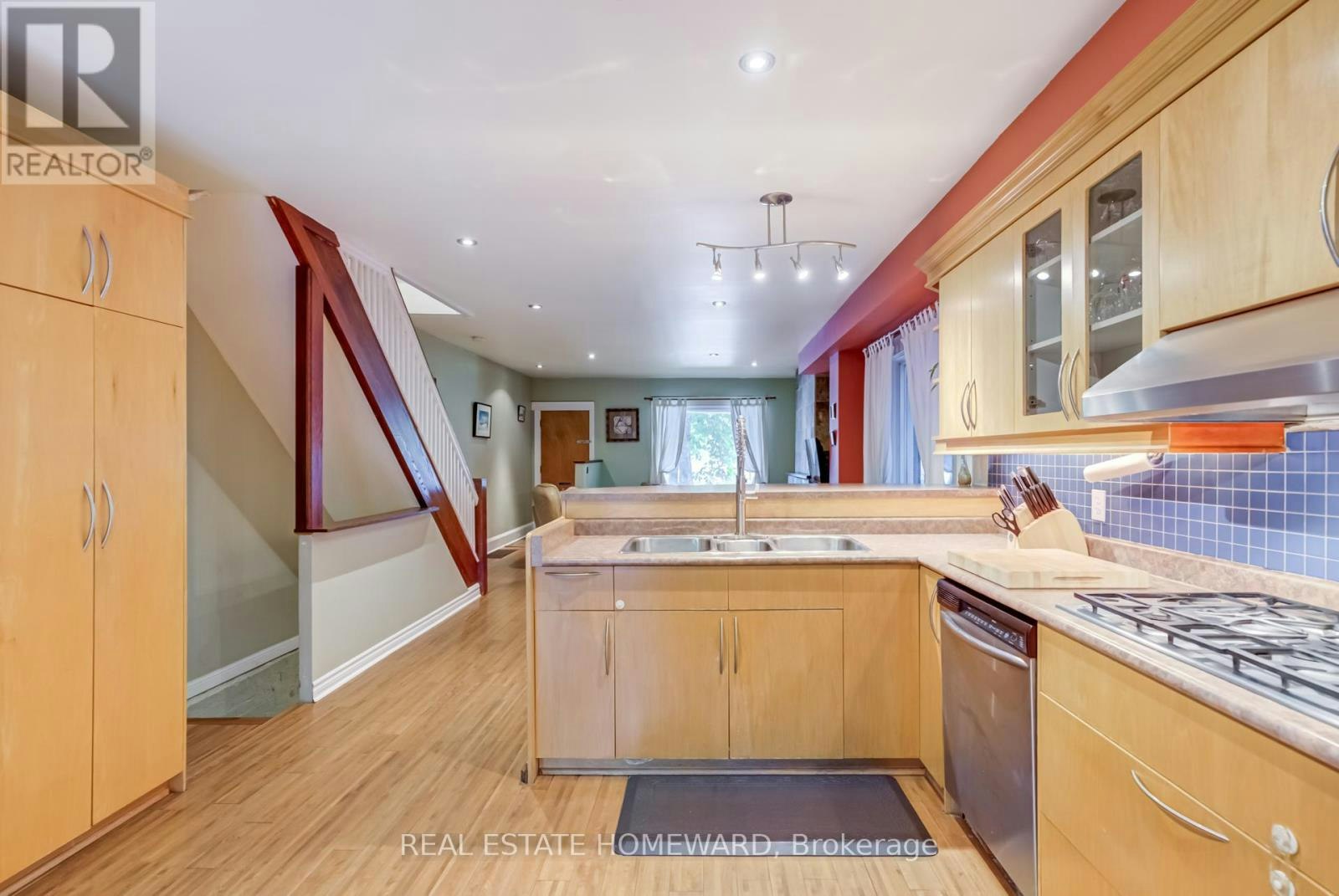 145 Kingston Road, Toronto, ON, M4L 1T3 - 15