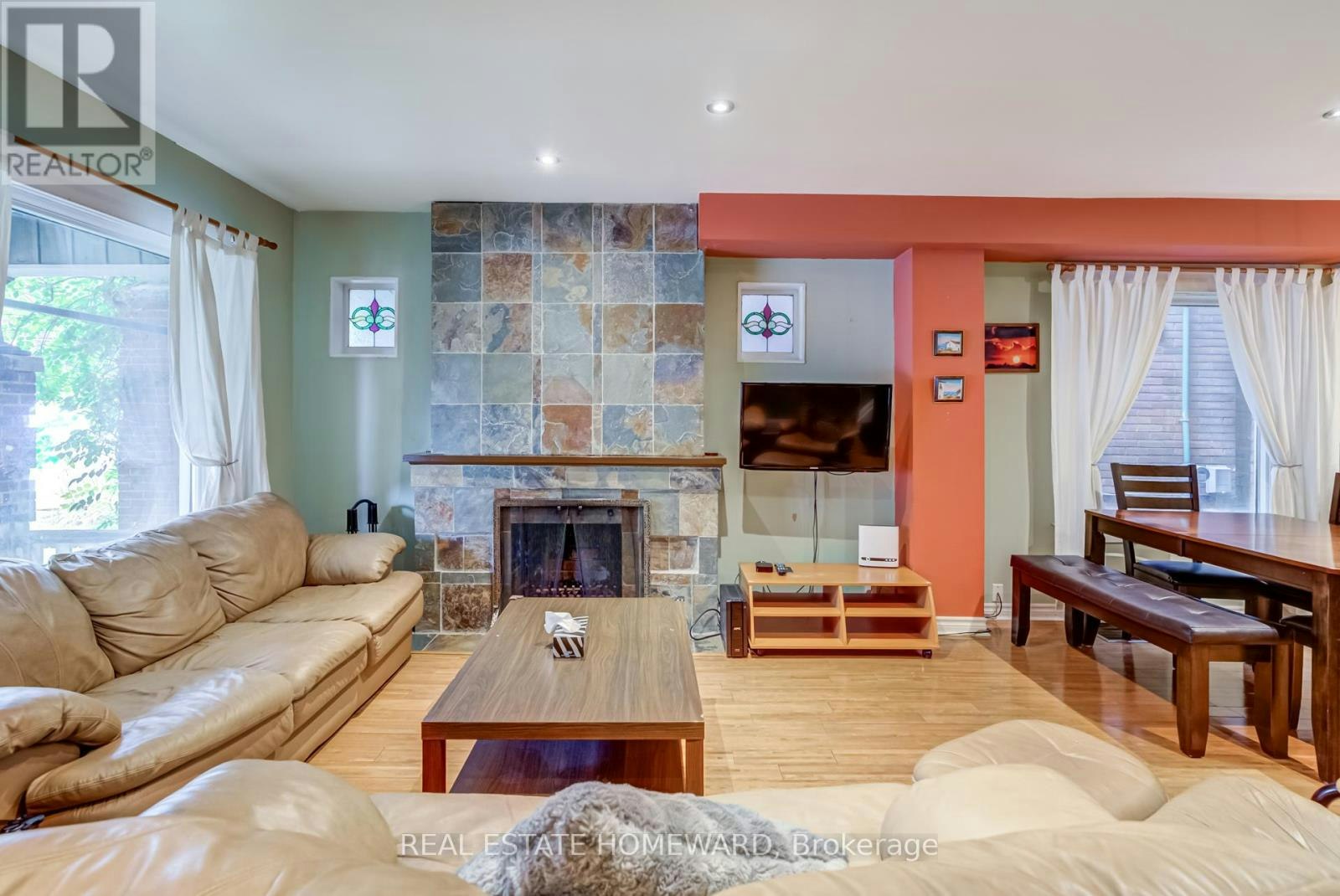 145 Kingston Road, Toronto, ON, M4L 1T3 - 5