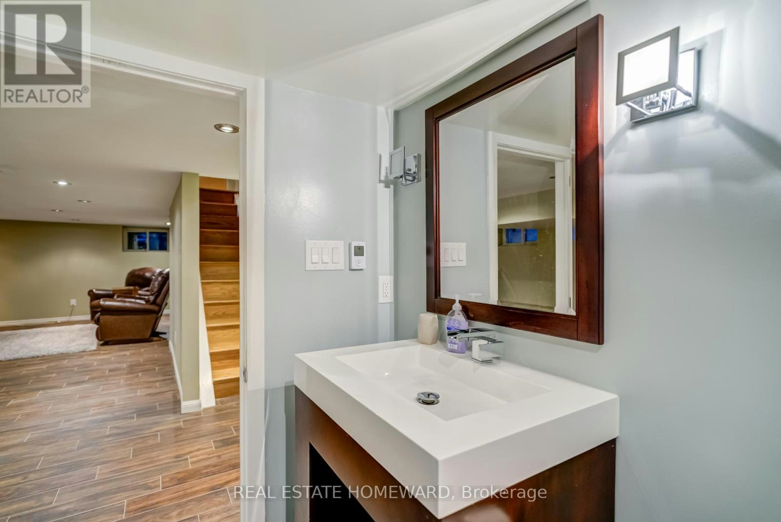 145 Kingston Road, Toronto, ON, M4L 1T3 - 38