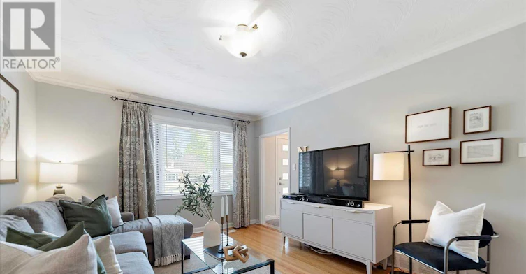 MAIN-714 Gilbert Street W, Whitby, ON, L1N 1S2 - 7