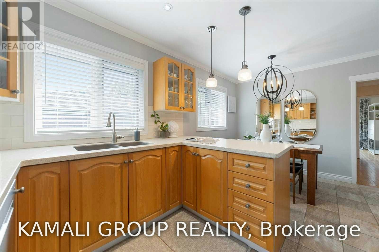 MAIN-714 Gilbert Street W, Whitby, ON, L1N 1S2 - 10