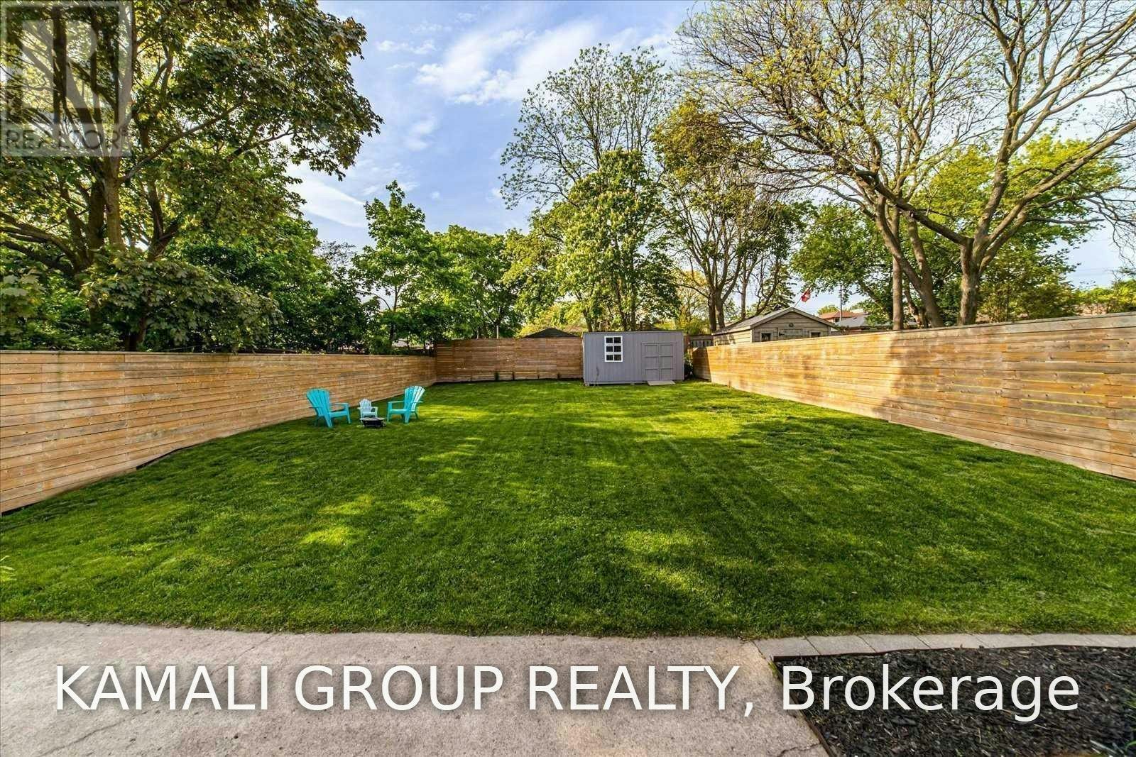 MAIN-714 Gilbert Street W, Whitby, ON, L1N 1S2 3