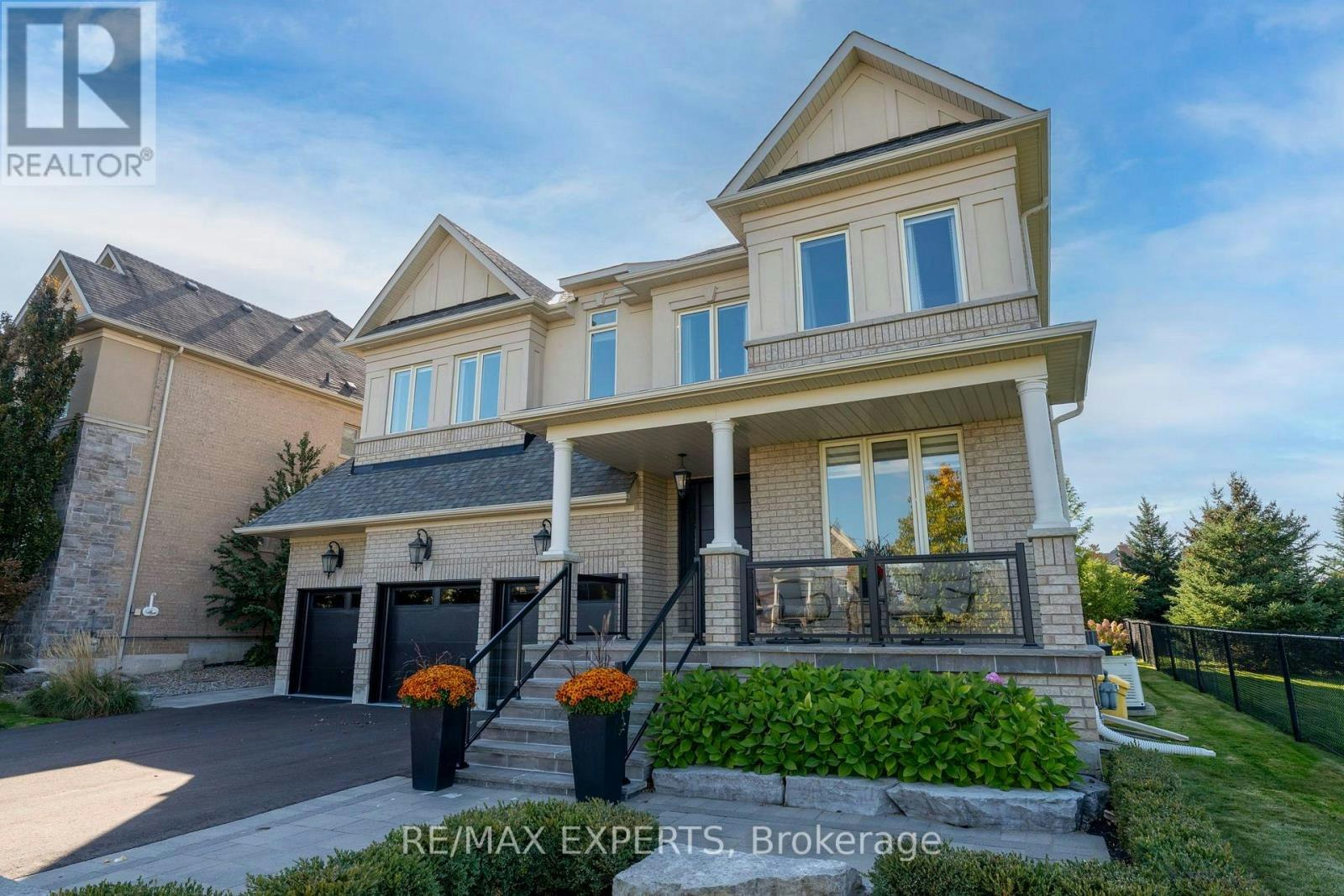 16 Thomas Noble Court, King, ON, L7B 0A3