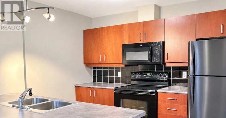 A-173 Crestway Drive, Ottawa, ON, K2G 7C8 - 7