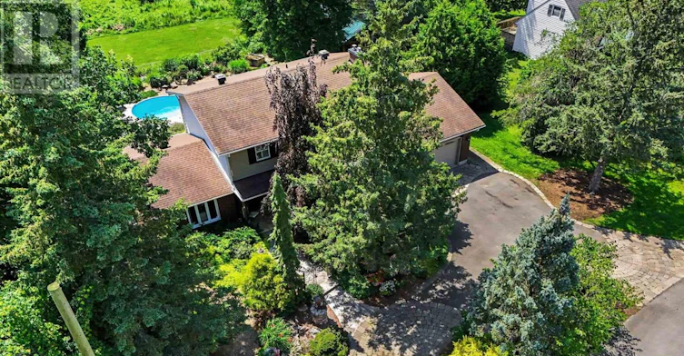4 Doris Avenue, Ottawa, ON, K1T 3W8 - 4