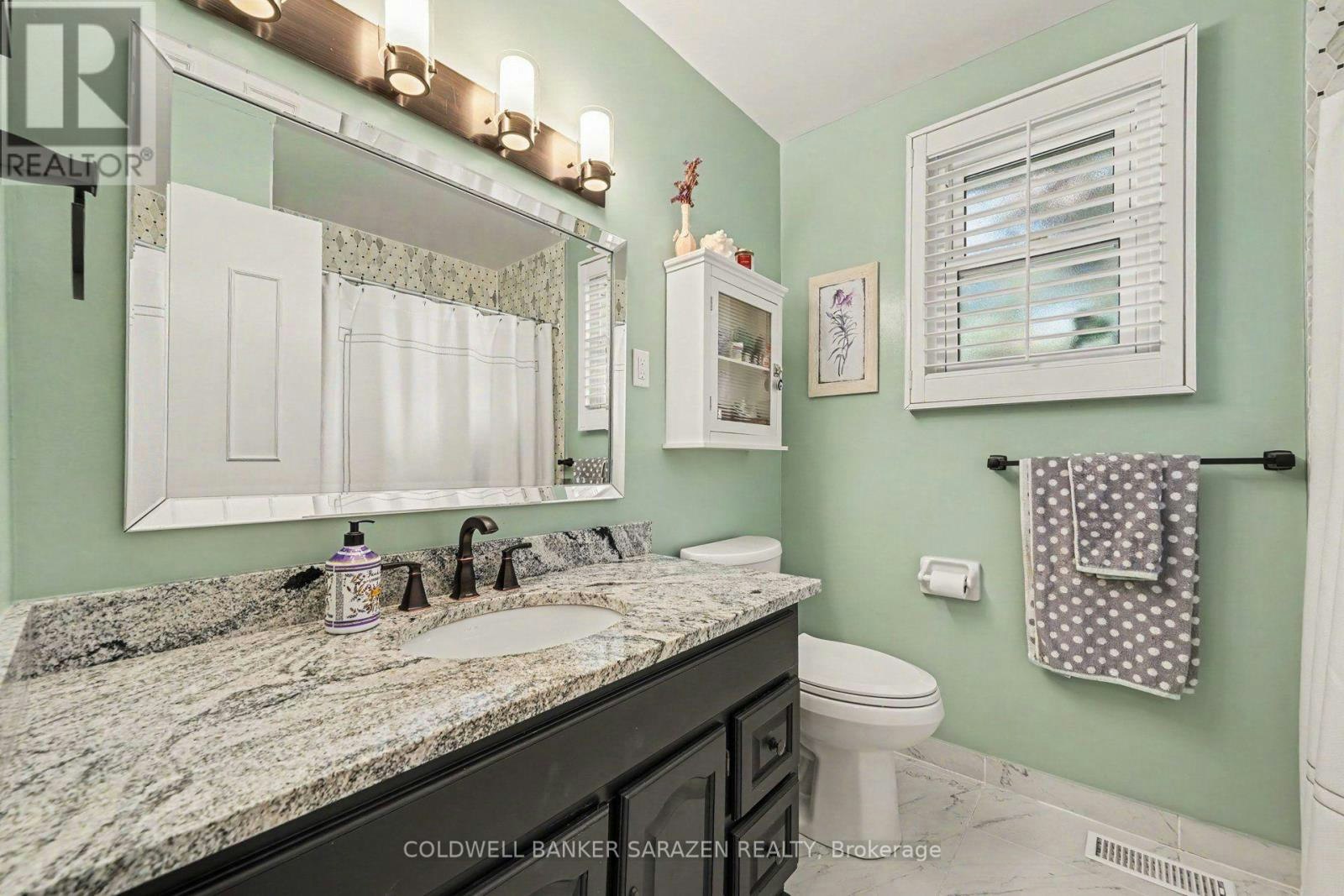 4 Doris Avenue, Ottawa, ON, K1T 3W8 - 24