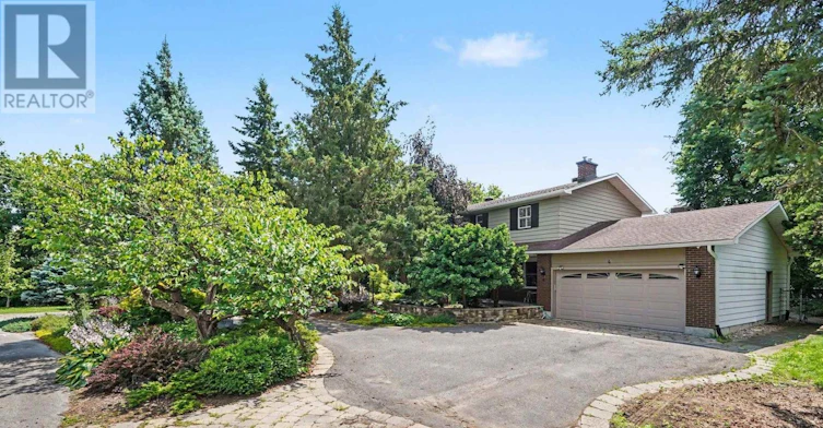 4 Doris Avenue, Ottawa, ON, K1T 3W8 - 2