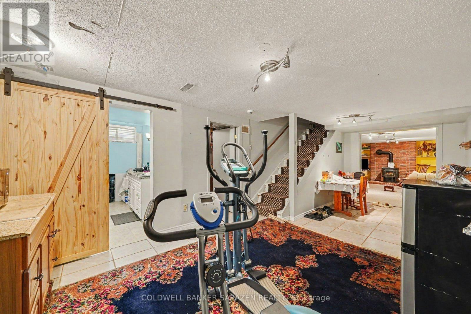 4 Doris Avenue, Ottawa, ON, K1T 3W8 - 25
