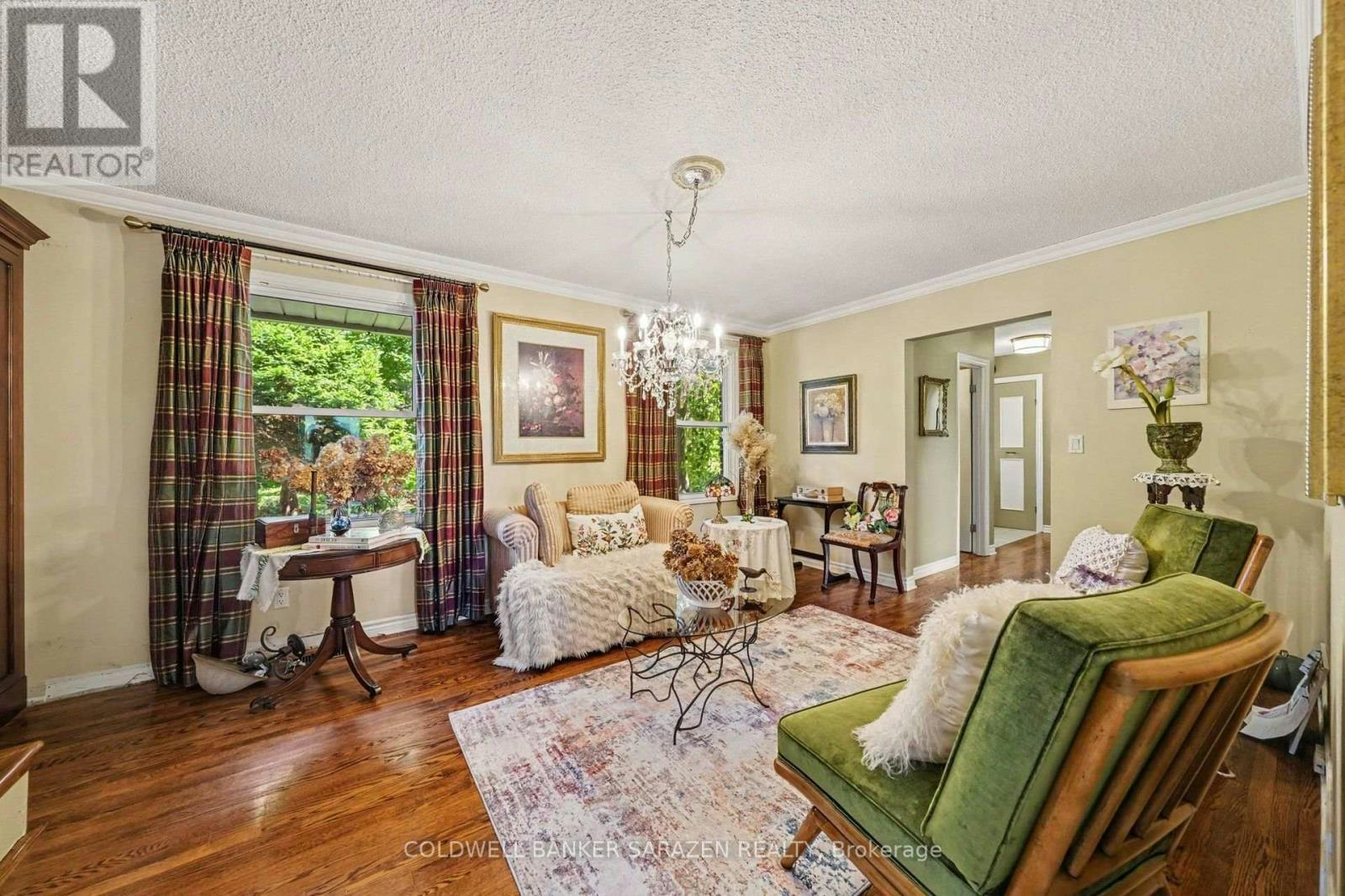 4 Doris Avenue, Ottawa, ON, K1T 3W8 - 17
