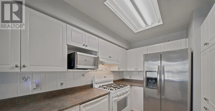 965 Markwick Crescent, Ottawa, ON, K4A 4J2 - 8