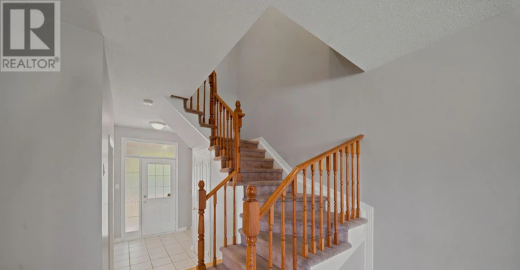 965 Markwick Crescent, Ottawa, ON, K4A 4J2 - 5