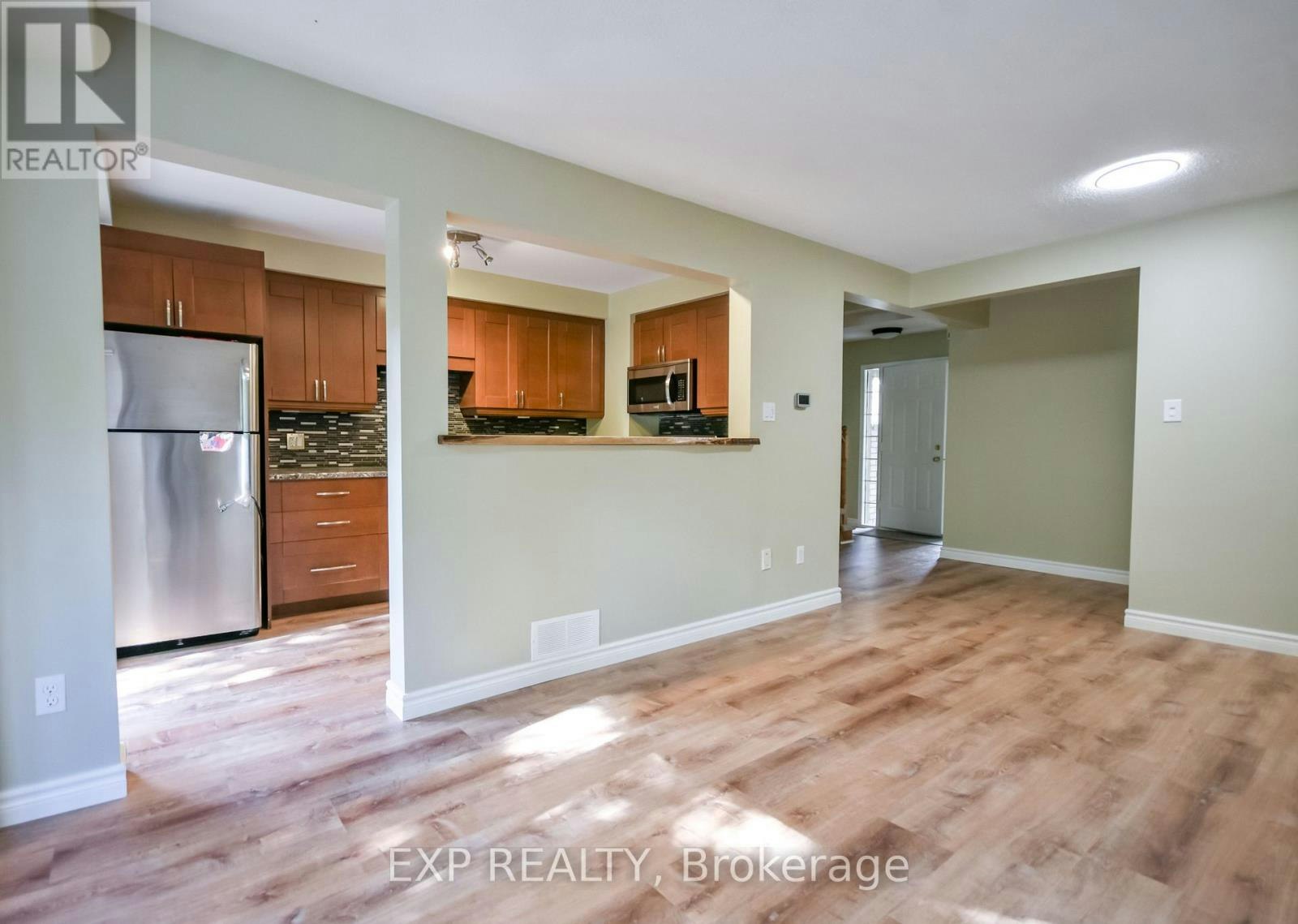 14-492 Laclie Street, Orillia, ON, L3V 7V2