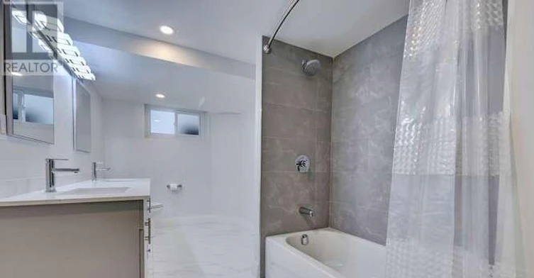 43 Firwood (Lower Crescent, Toronto, ON, M9B 2V9 - 15