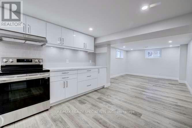 43 Firwood (Lower Crescent, Toronto, ON, M9B 2V9 - 12