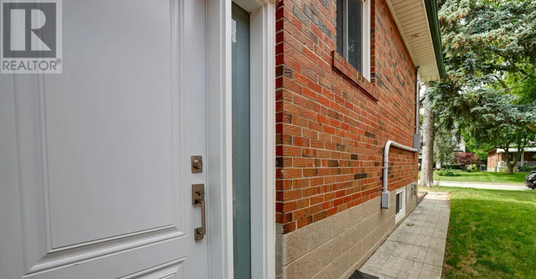 43 Firwood (Lower Crescent, Toronto, ON, M9B 2V9 - 18
