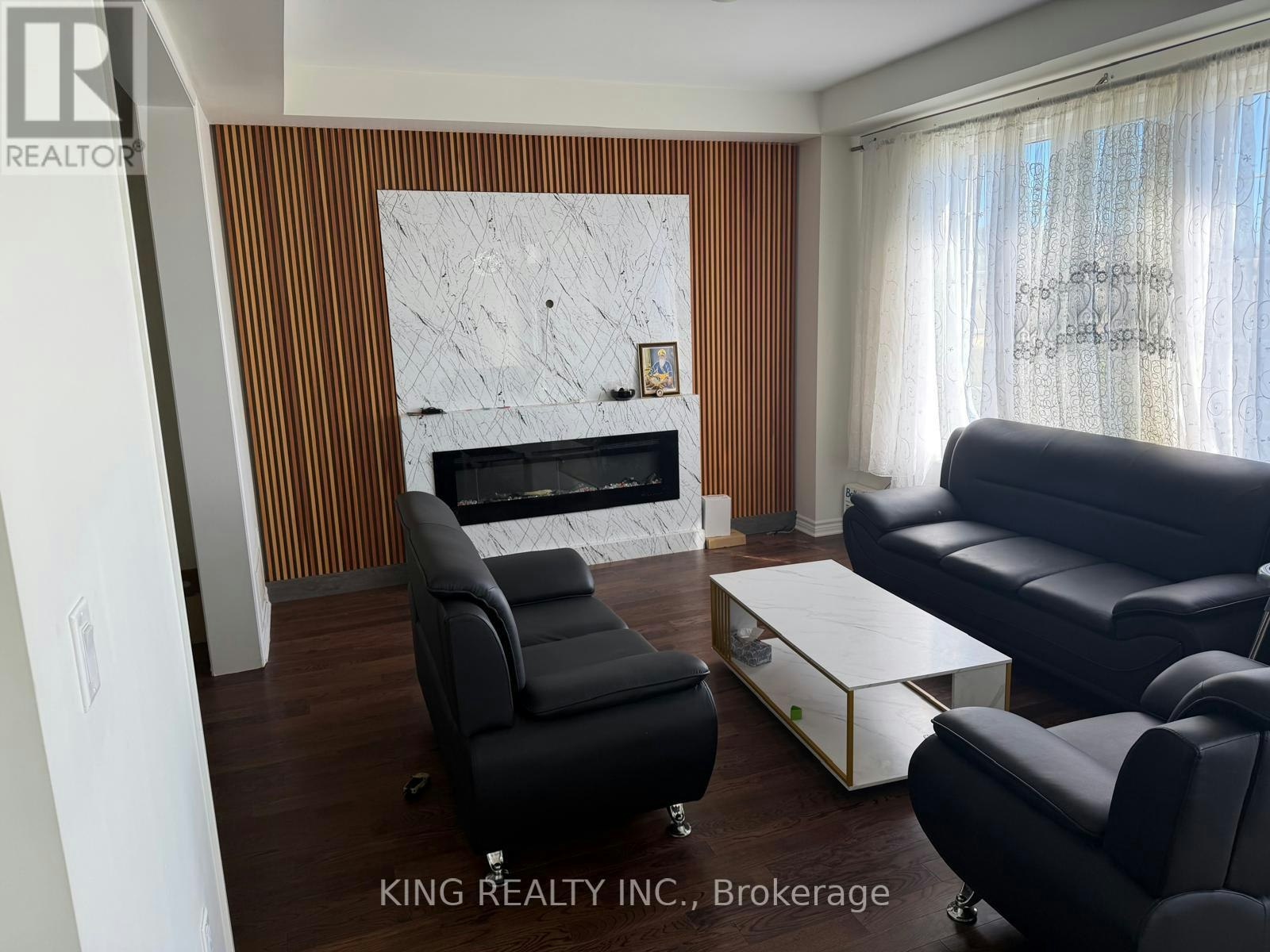 51 Eberly Woods Drive, Caledon, ON, L7C 4J2 - 4