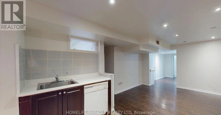 BSMNT-5026 Moulin Rouge Crescent, Mississauga, ON, L5V 1R6 - 9