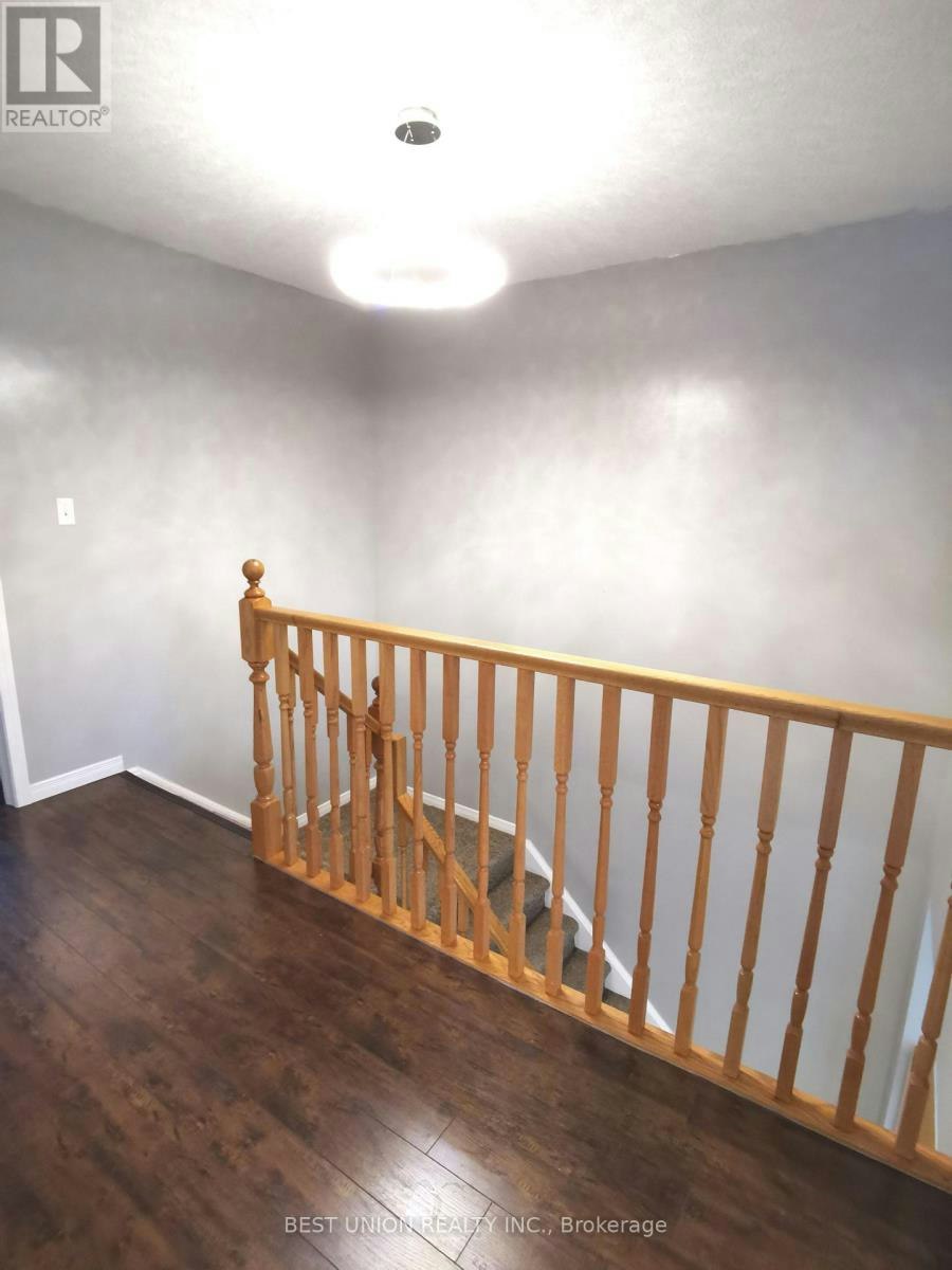 229 Featherstone Crescent, Kitchener, ON, N2R 1Z3 - 14