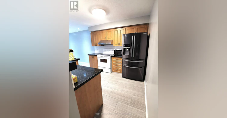 229 Featherstone Crescent, Kitchener, ON, N2R 1Z3 - 9
