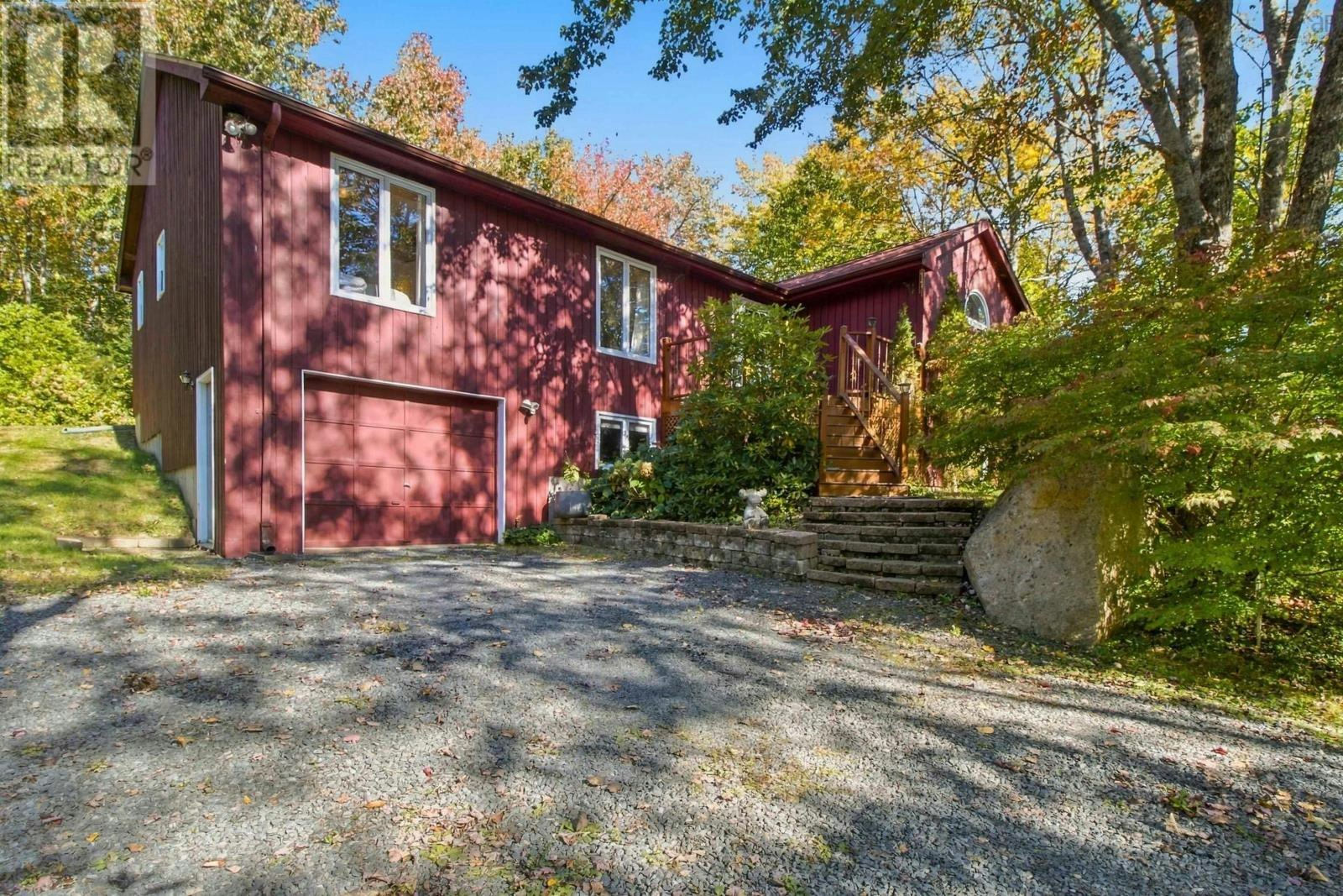 226 Windsor Drive, Stillwater Lake, NS, B3Z 1H1
