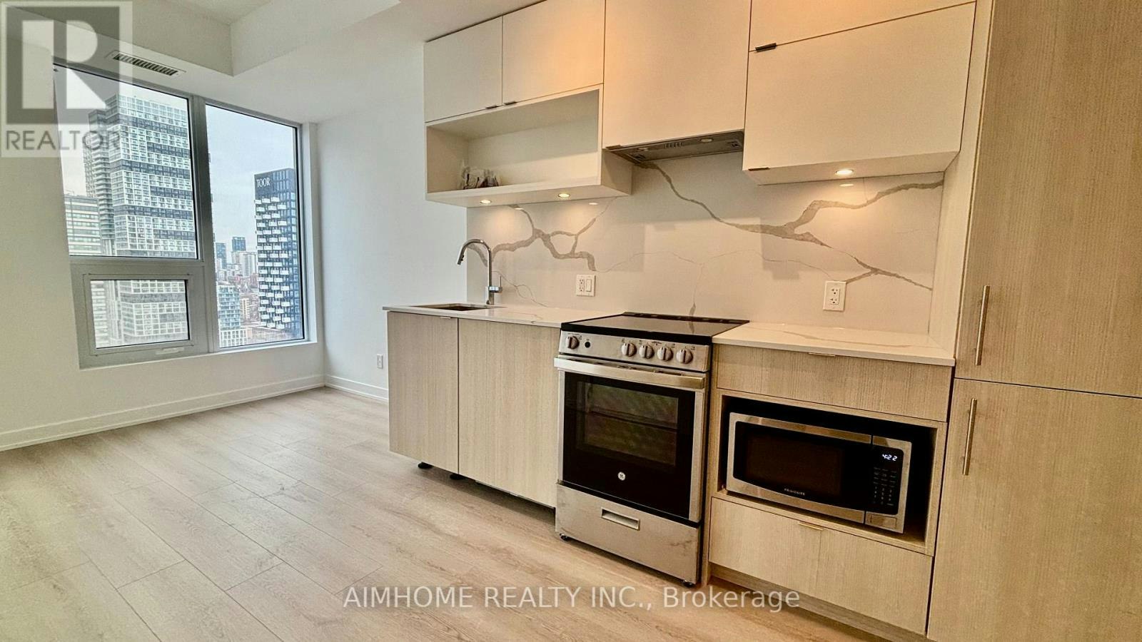 3011-100 Queen Street E, Toronto, ON, M5C 0B5 - 9