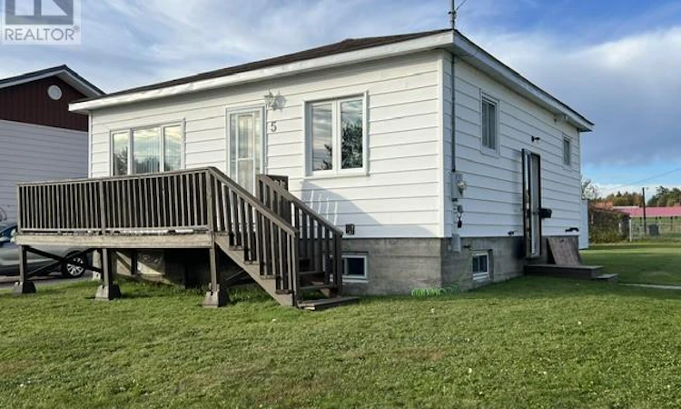 5 Stanhope Avenue