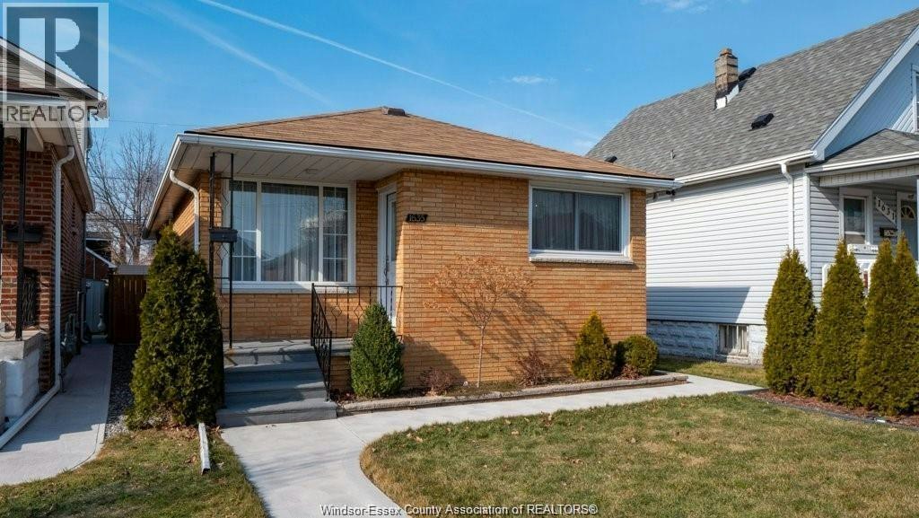 1635 Elsmere, Windsor, ON, N8X 4H5 - 2