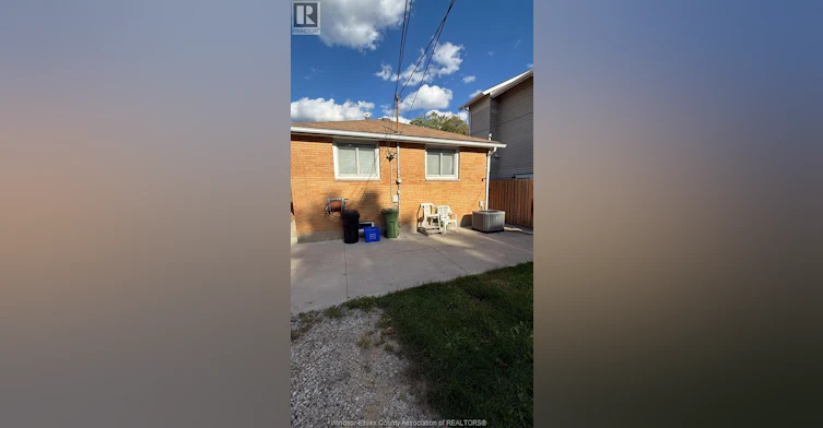 1635 Elsmere, Windsor, ON, N8X 4H5 - 10