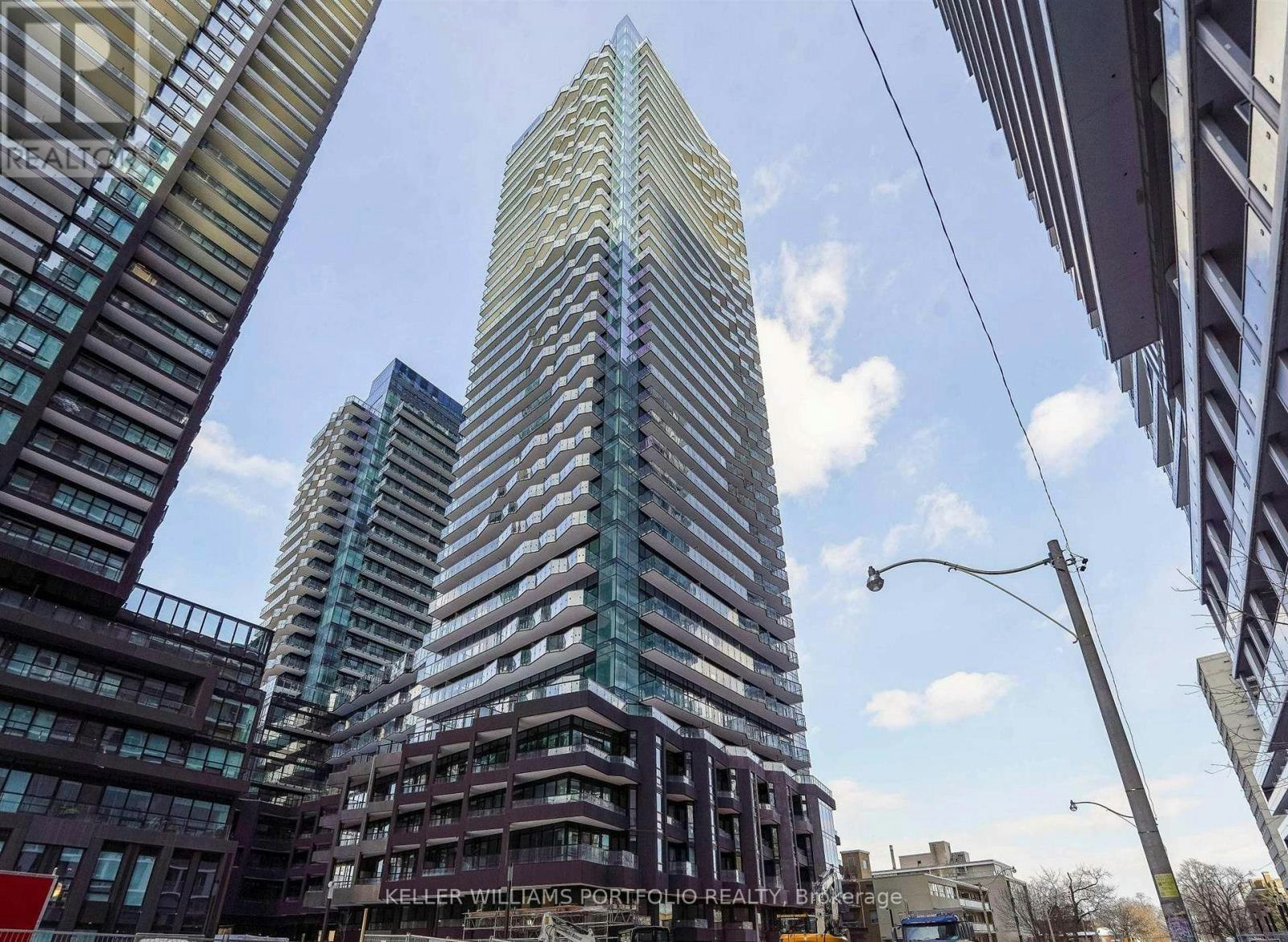3412-110 Broadway Avenue, Toronto, ON, M4P 1V7