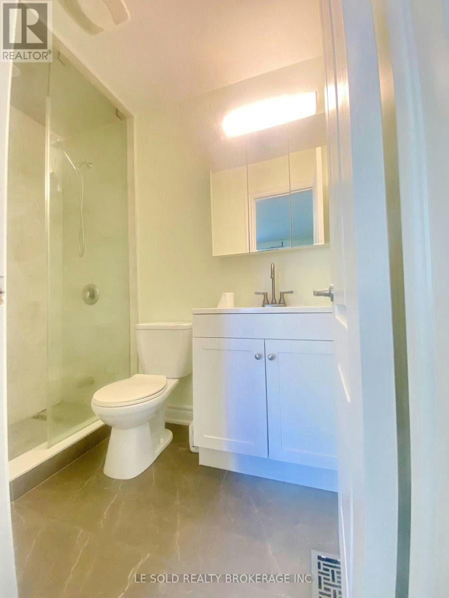 UPPER-2 Chipwood Crescent, Toronto, ON, M2J 3X7 - 17