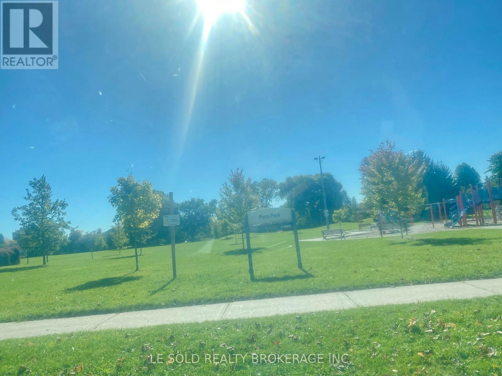UPPER-2 Chipwood Crescent, Toronto, ON, M2J 3X7 - 20