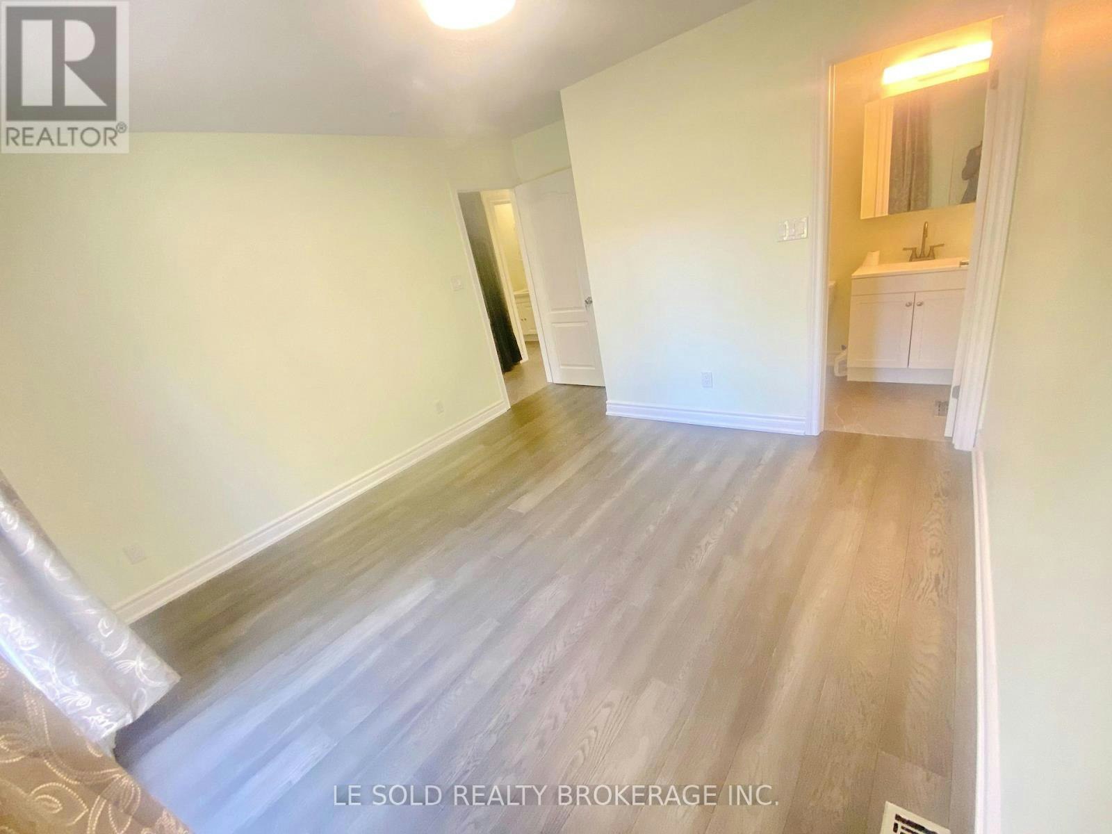 UPPER-2 Chipwood Crescent, Toronto, ON, M2J 3X7 - 16